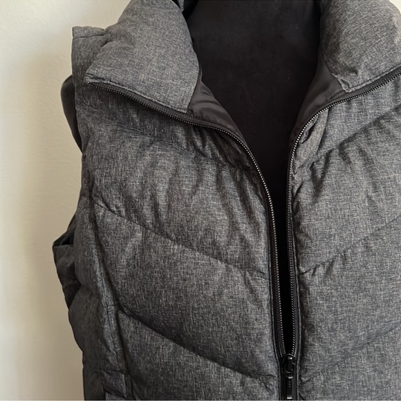 Lands’ End Vest, Like New, M/P - Picture 2 of 8